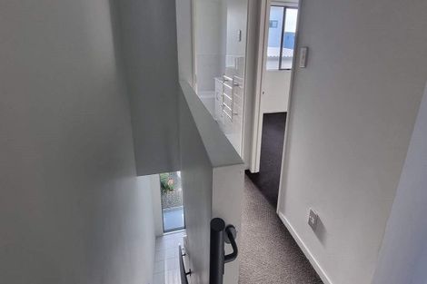 Photo of property in 26/3 Hulme Place, Henderson, Auckland, 0612