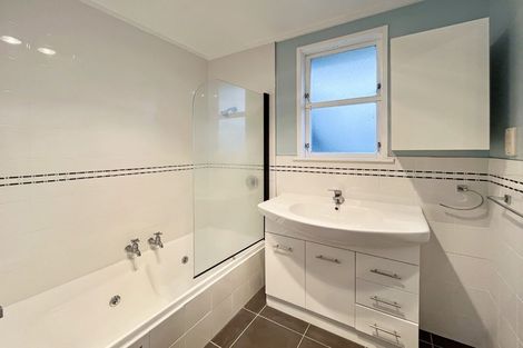 Photo of property in 9 Leslie Avenue, Cloverlea, Palmerston North, 4412