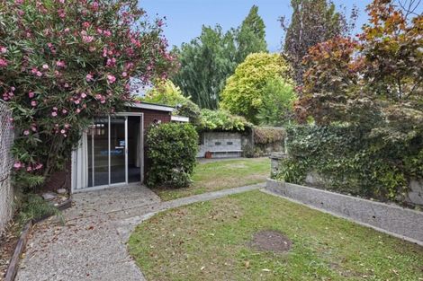 Photo of property in 100 Palatine Terrace, Saint Martins, Christchurch, 8022