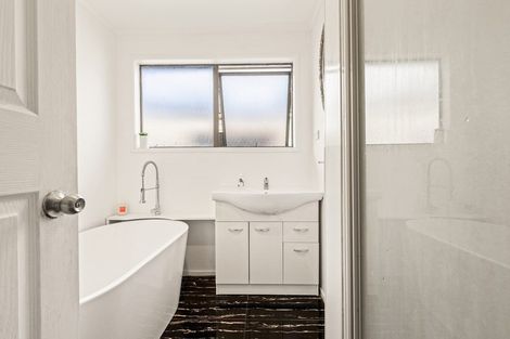 Photo of property in 14 Kellett Road, Ranui, Auckland, 0612