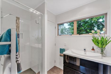 Photo of property in 191a Sandspit Road, Shelly Park, Auckland, 2014