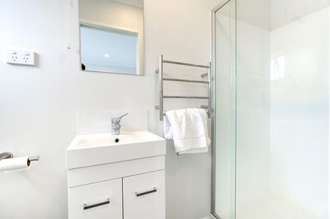Photo of property in 14/10u Burrows Place, Frankton, Hamilton, 3204