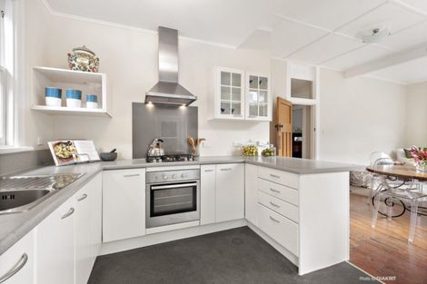 Photo of property in 32 Hohiria Road, Hataitai, Wellington, 6021