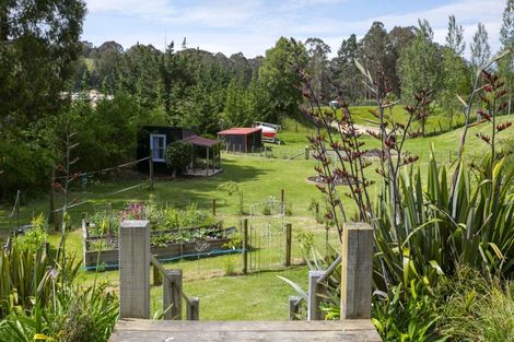 Photo of property in 4/142 Mapara Road, Acacia Bay, Taupo, 3385