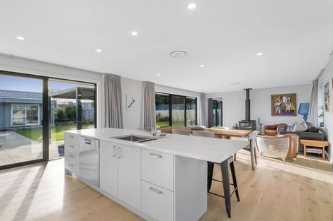 Photo of property in 12 Overton Place, Prebbleton, 7604