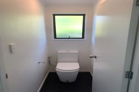 Photo of property in 13 Lendenfeld Drive, Papatoetoe, Auckland, 2025