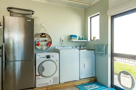 Photo of property in 4 Hunter Street, Westport, 7825