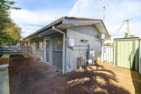 Photo of property in 3/1 Tawa Road, Te Atatu Peninsula, Auckland, 0610