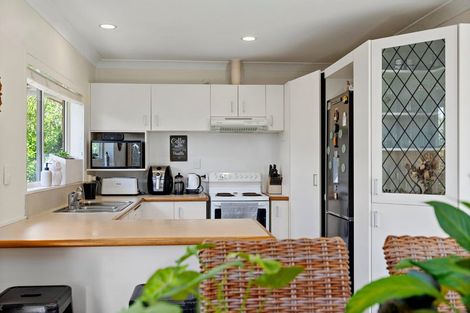 Photo of property in 10 Aldermen Avenue, Papamoa Beach, Papamoa, 3118