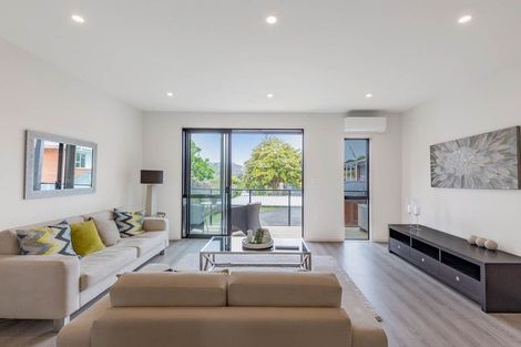 Photo of property in 12 Pipi Place, Browns Bay, Auckland, 0630