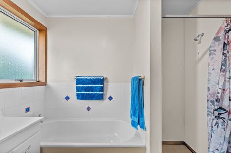 Photo of property in 4 Royalist Avenue, North New Brighton, Christchurch, 8083