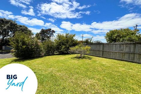 Photo of property in 2/4 Illana Place, Ranui, Auckland, 0612
