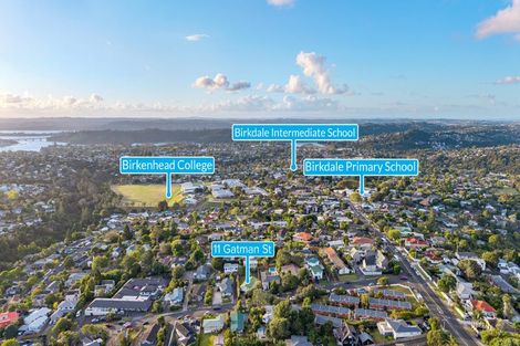 Photo of property in 11 Gatman Street, Birkdale, Auckland, 0626