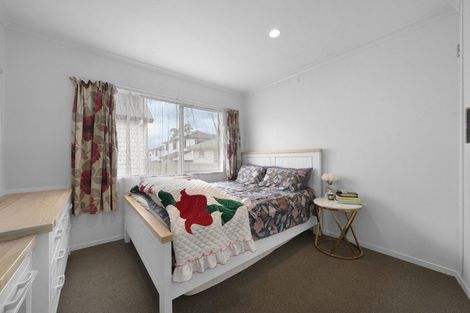 Photo of property in 56 Christmas Road, Manurewa, Auckland, 2102