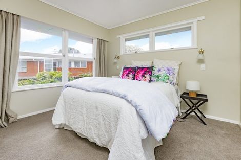 Photo of property in 76b Great South Road, Manurewa, Auckland, 2102