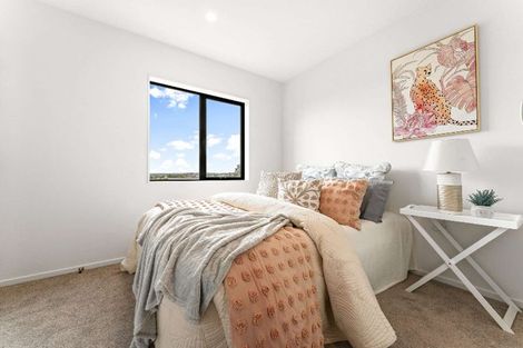 Photo of property in 11/3226 Great North Road, New Lynn, Auckland, 0600