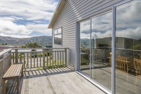 Photo of property in 14 Glamorgan Street, Northland, Wellington, 6012
