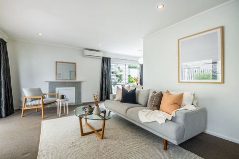 Photo of property in 14a Saffron Street, Birkdale, Auckland, 0626