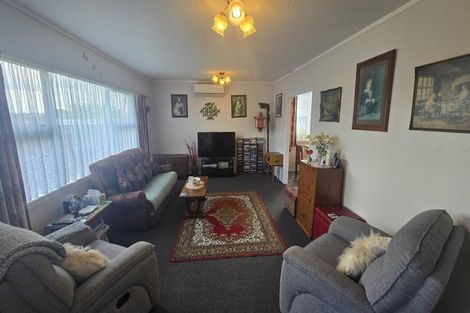 Photo of property in 8 Kent Street, Tokoroa, 3420