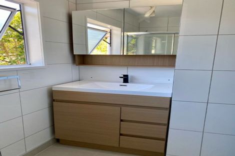 Photo of property in 21 Eskdale Road, Birkdale, Auckland, 0626