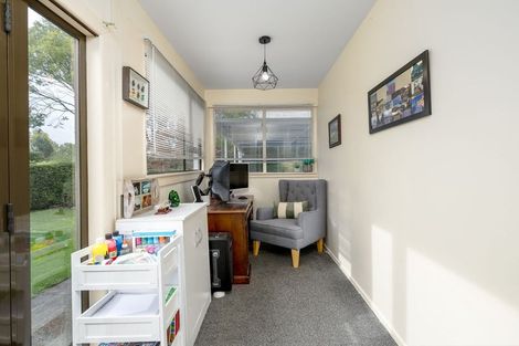 Photo of property in 87 Timaru Road, Waimate, 7924
