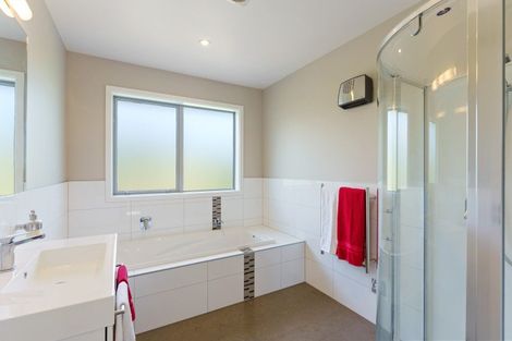 Photo of property in 23 Petrel Close, Paraparaumu Beach, Paraparaumu, 5032