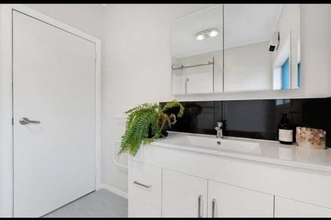 Photo of property in 25 Laurie Avenue, Papakura, 2110