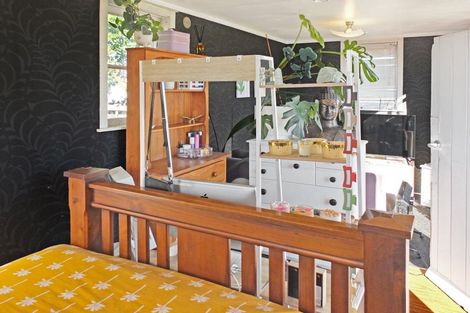 Photo of property in 5 Huia Street, Foxton Beach, Foxton, 4815