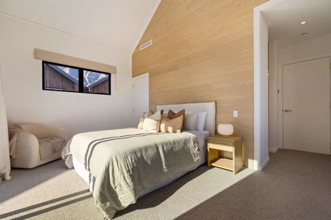 Photo of property in 30 Cunninghams Drive, Jacks Point, Queenstown, 9371