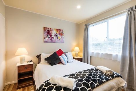 Photo of property in 54a Lincoln Avenue, Tawa, Wellington, 5028