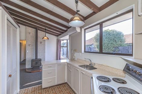 Photo of property in 19a Kanawa Street, Waikanae, 5036