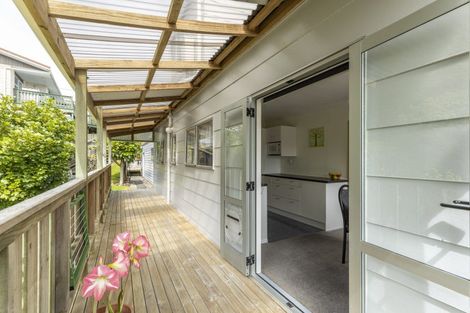 Photo of property in 79 Queens Road, Glen Avon, New Plymouth, 4312