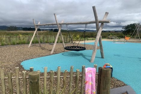 Photo of property in 5 Aquamarine Road, Rosehill, Papakura, 2113