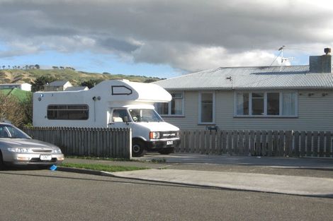 Photo of property in 72-a Hereford Street, Cannons Creek, Porirua, 5024