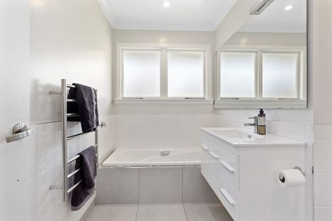 Photo of property in 26 Gunns Crescent, Cashmere, Christchurch, 8022