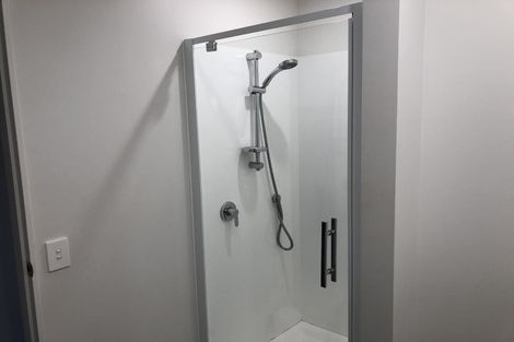 Photo of property in 15/2u Stone Street, Miramar, Wellington, 6022