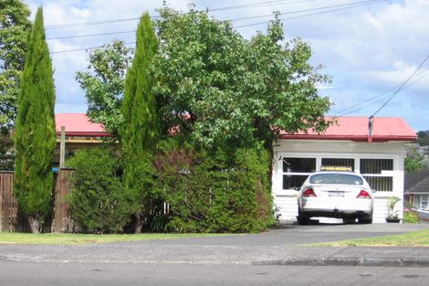 Photo of property in 1/91 Target Road, Totara Vale, Auckland, 0629