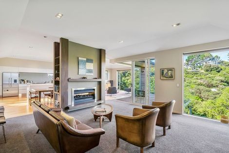 Photo of property in 9 Herrings Cove Place, Titirangi, Auckland, 0604