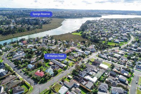 Photo of property in 39 Matipo Road, Te Atatu Peninsula, Auckland, 0610