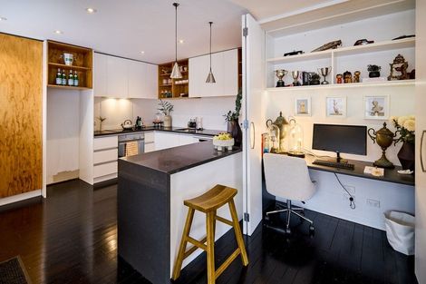 Photo of property in 3 Surrey Street, Tawa, Wellington, 5028