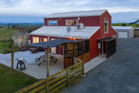 Photo of property in 555 Bickerstaffe Road, Maungaturoto, 0587