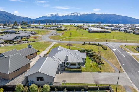Photo of property in 40 Breaksea Street, Te Anau, 9600