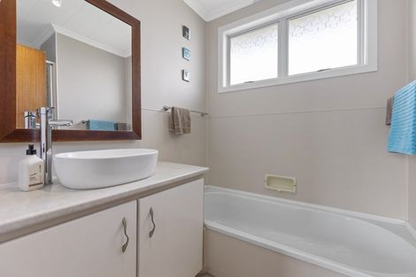 Photo of property in 28a Paritutu Road, Spotswood, New Plymouth, 4310