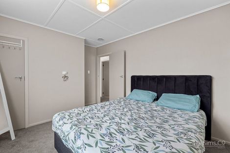 Photo of property in 4 Glenn Street, Castlecliff, Whanganui, 4501