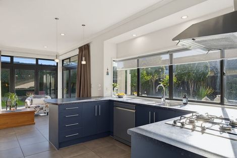 Photo of property in 15 Stonebridge Park Drive, Holdens Bay, Rotorua, 3010