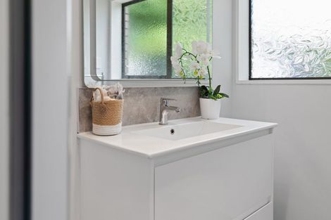 Photo of property in 12a Hastings Street, Te Puke, 3119