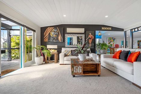 Photo of property in 102 Pohutukawa Avenue, Ohope, 3121