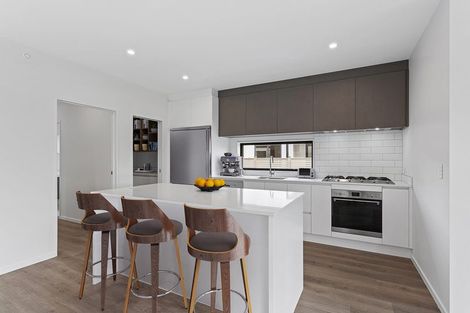 Photo of property in 16 Riria Crescent, Takanini, 2112