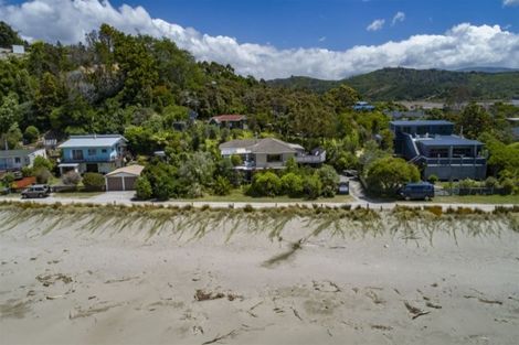 Photo of property in 10 Parapara Esplanade, Parapara, Takaka, 7182
