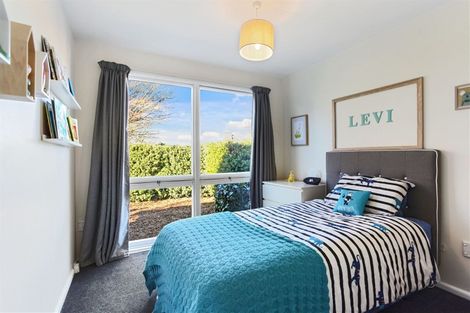 Photo of property in 35 Deepdale Street, Burnside, Christchurch, 8053